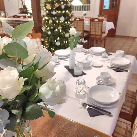 Hotel Weinhof Gross Mackenstedt 4*