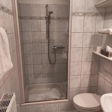 Hotell Weinhof Gross Mackenstedt 4*