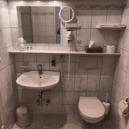 Weinhof Gross Mackenstedt Hotell