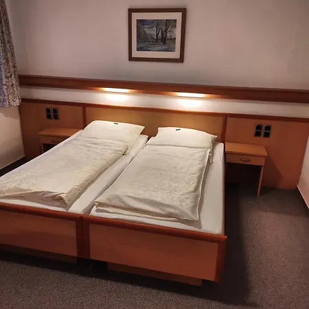 Weinhof Gross Mackenstedt Hotel 4*