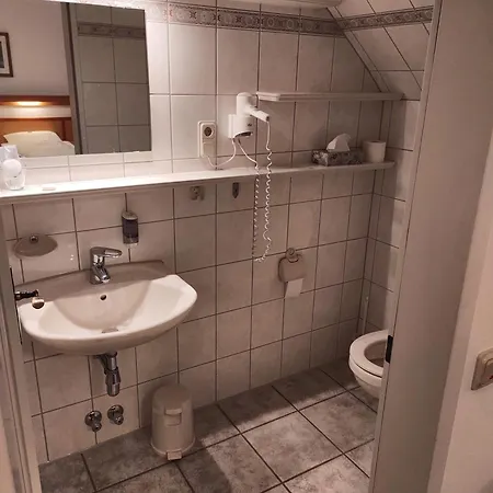 Hotel Weinhof Gross Mackenstedt 4*